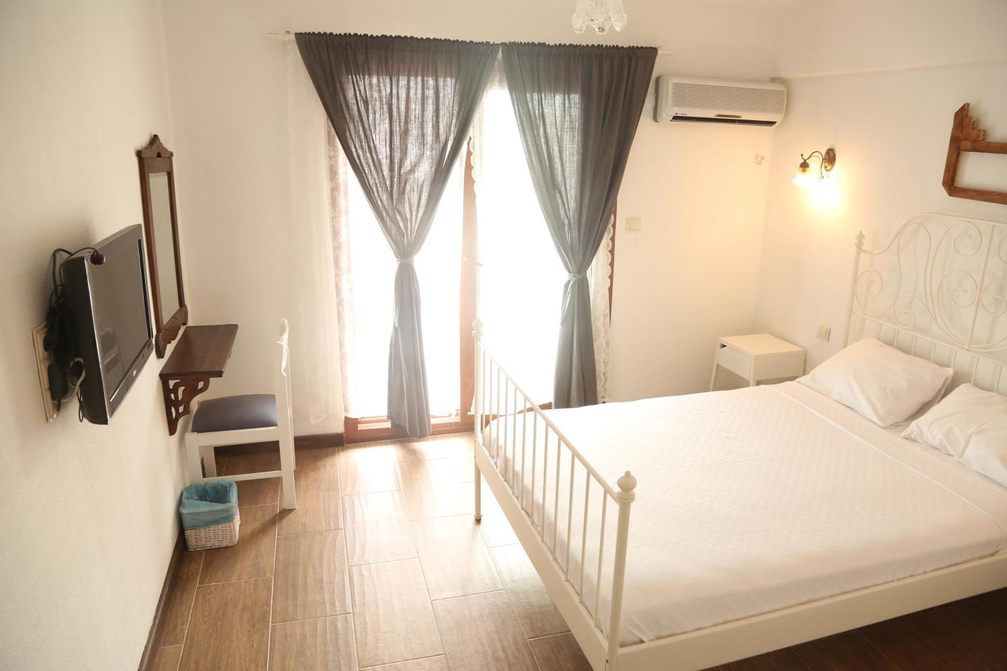 Parva Port Apartment Алакати Екстериор снимка
